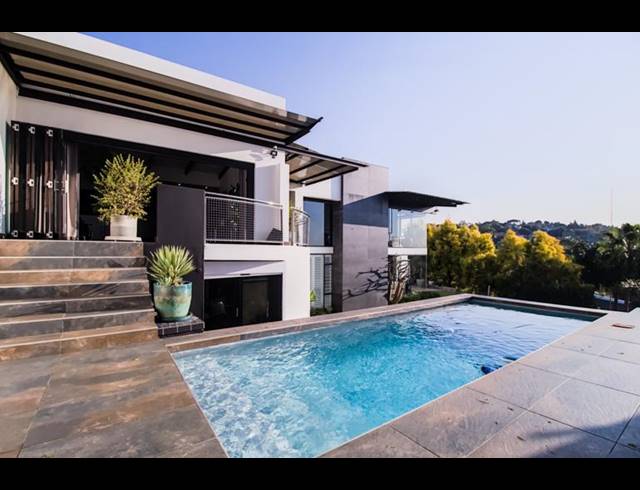 5 BEDROOM HOUSE FOR SALE IN WATERKLOOF HEIGHTS